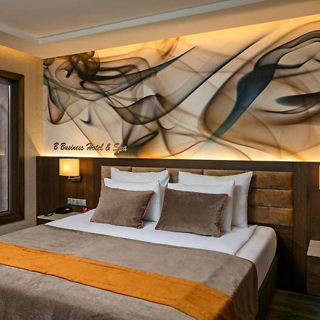 B Business Hotel & Spa Анталия Стая снимка