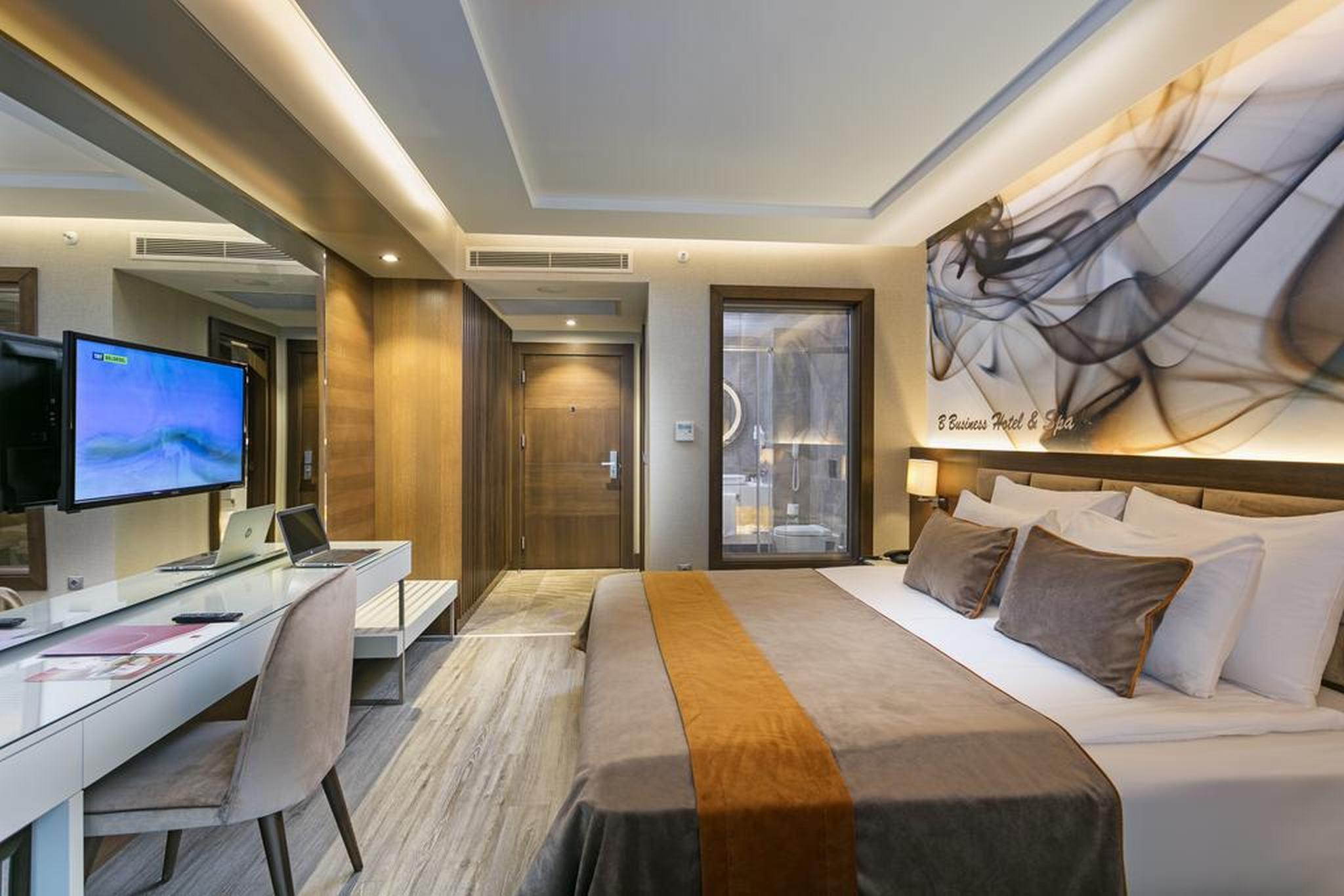 B Business Hotel & Spa Анталия Екстериор снимка