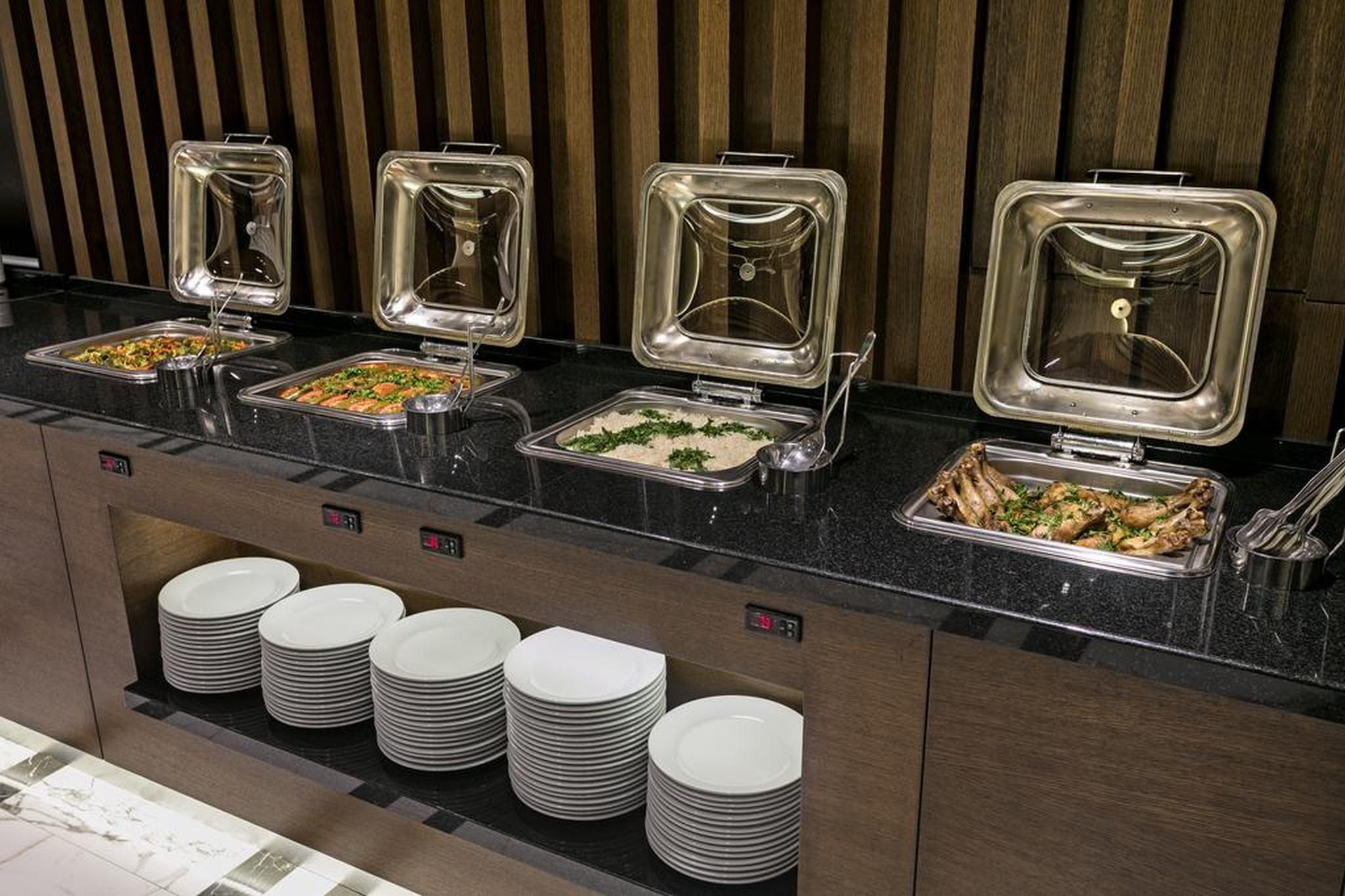 B Business Hotel & Spa Анталия Екстериор снимка