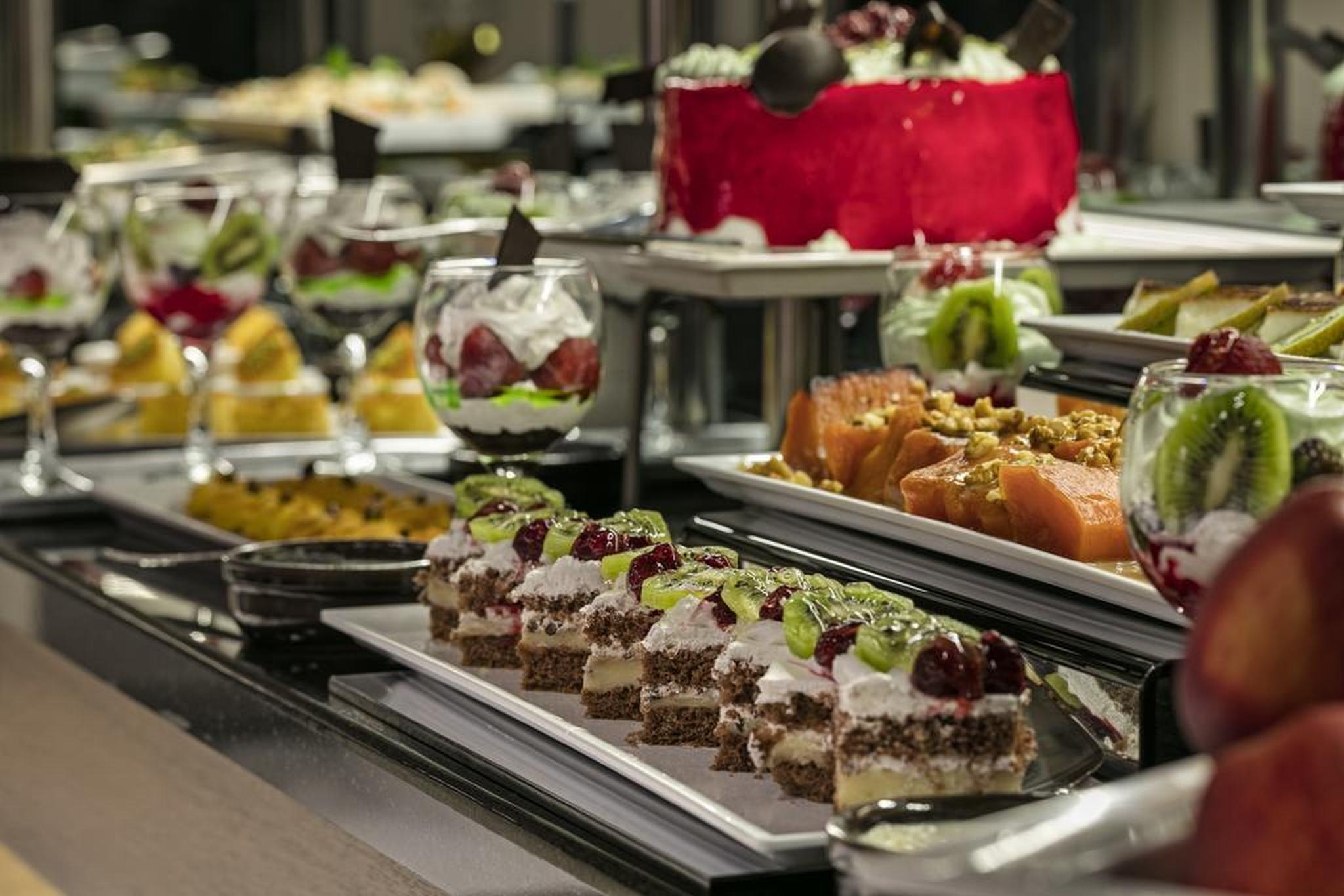 B Business Hotel & Spa Анталия Екстериор снимка