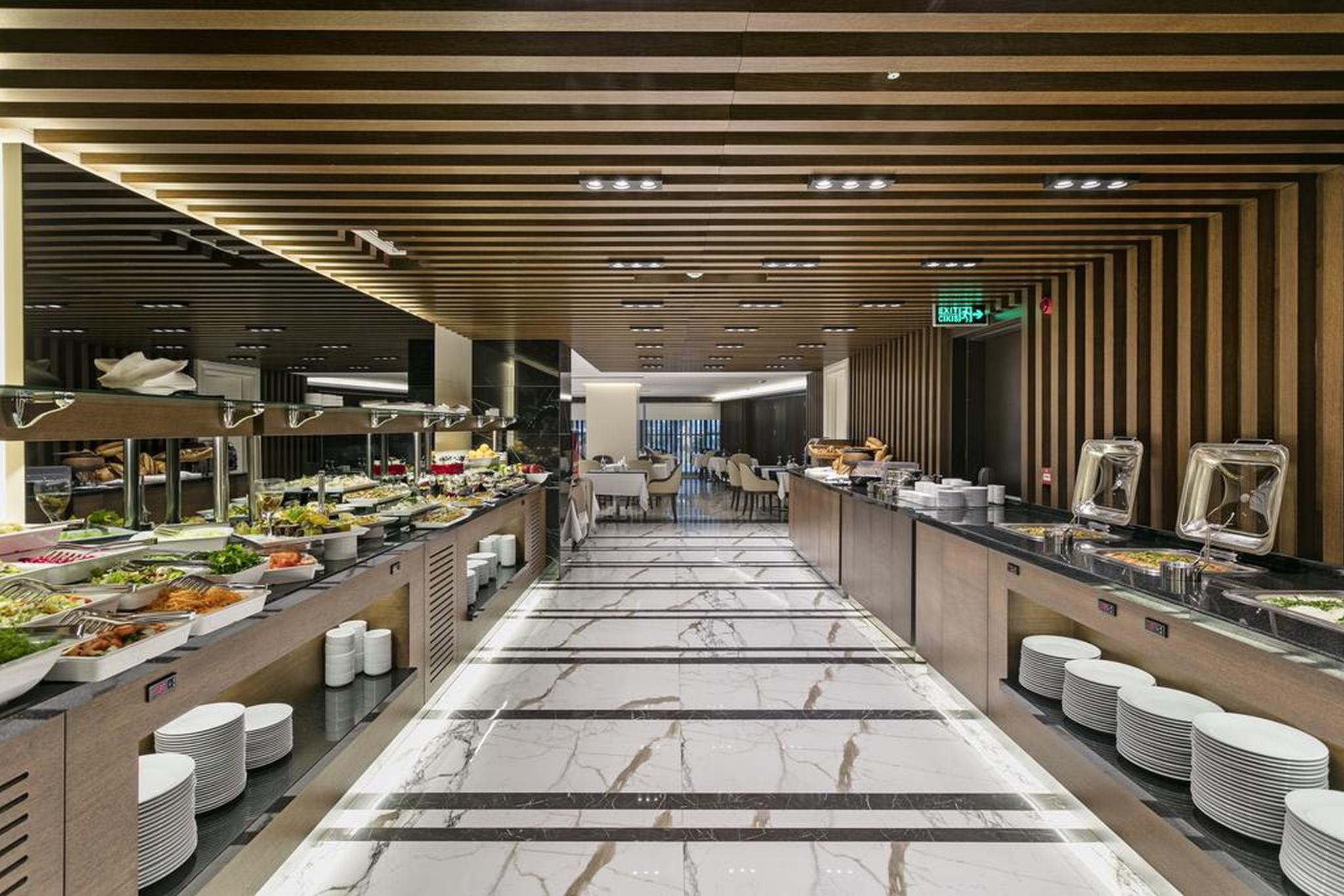 B Business Hotel & Spa Анталия Екстериор снимка