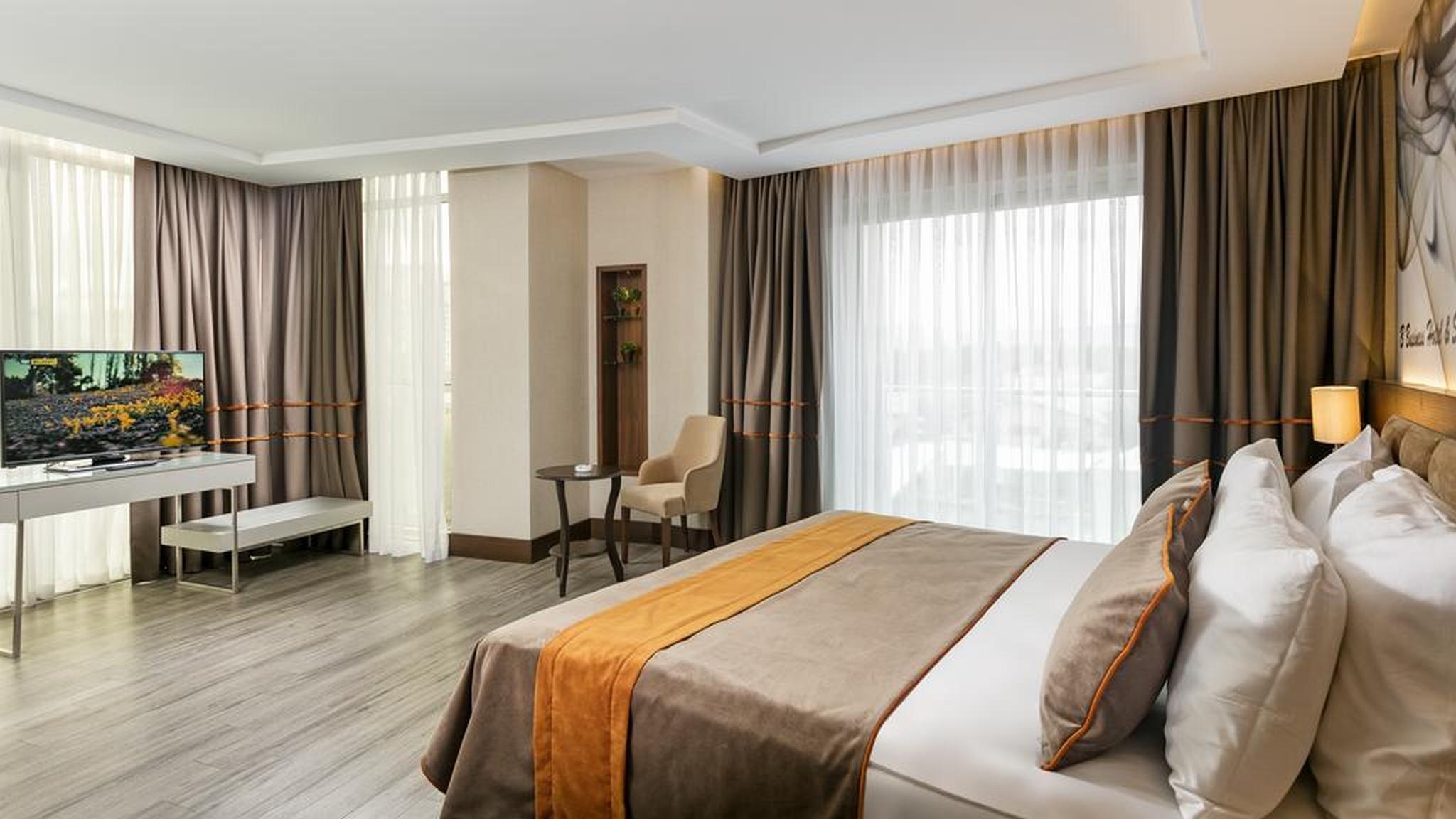 B Business Hotel & Spa Анталия Екстериор снимка