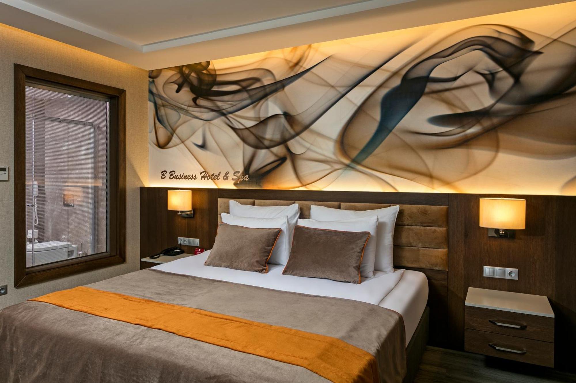 B Business Hotel & Spa Анталия Стая снимка