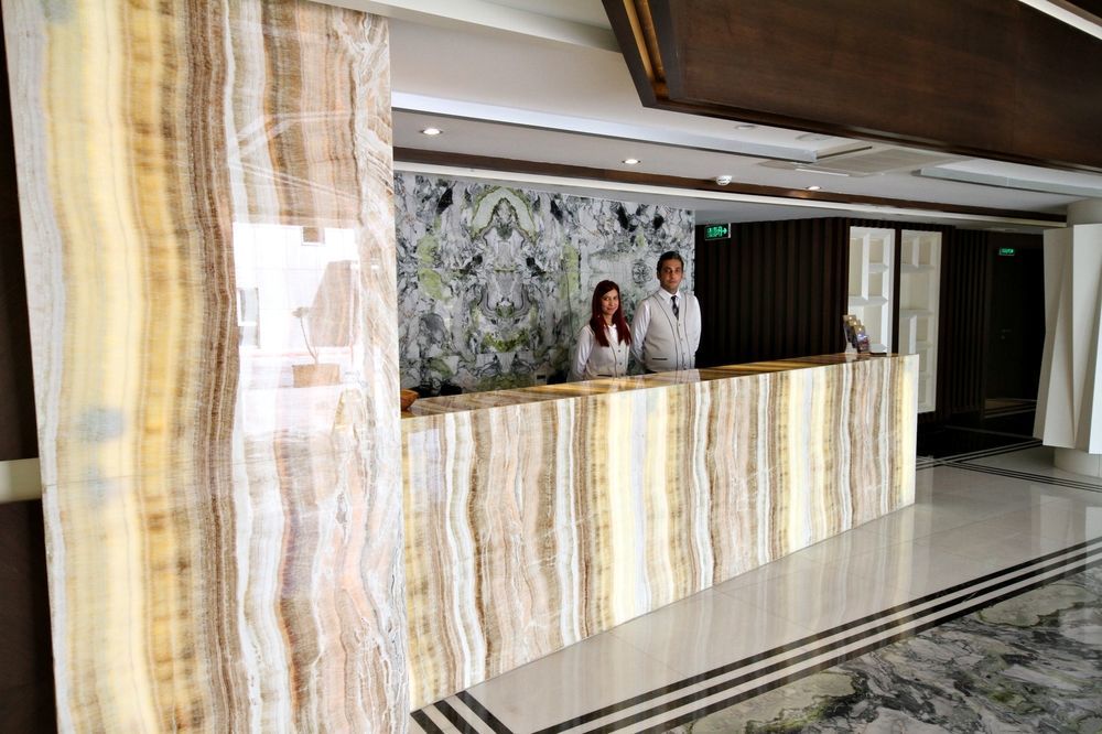 B Business Hotel & Spa Анталия Екстериор снимка
