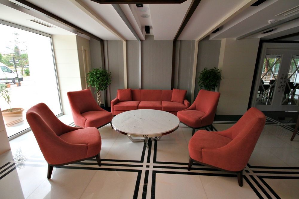 B Business Hotel & Spa Анталия Екстериор снимка