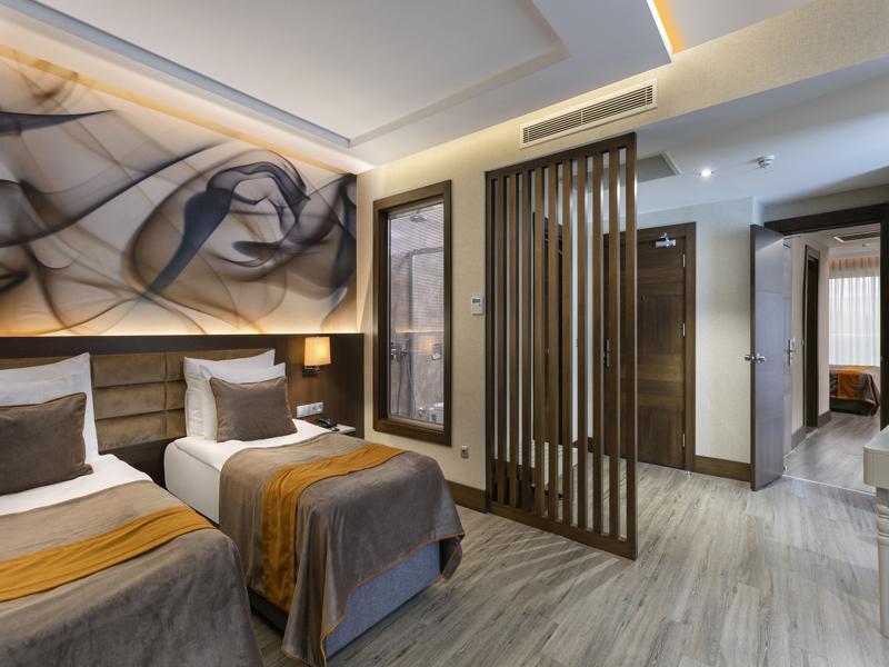 B Business Hotel & Spa Анталия Екстериор снимка