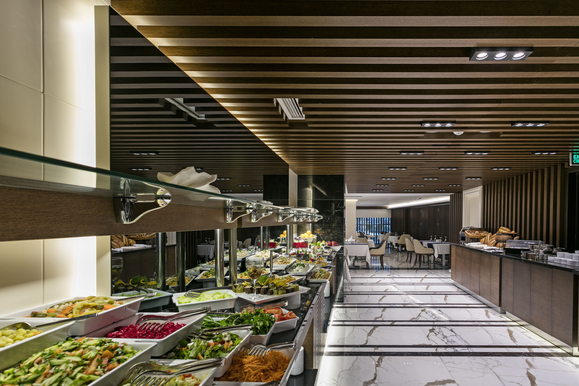 B Business Hotel & Spa Анталия Екстериор снимка