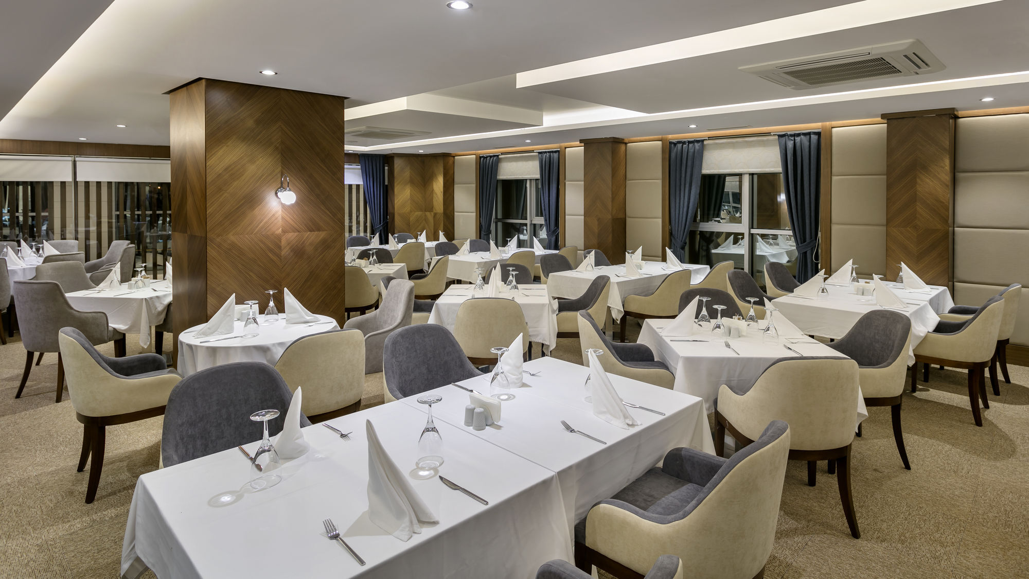 B Business Hotel & Spa Анталия Екстериор снимка